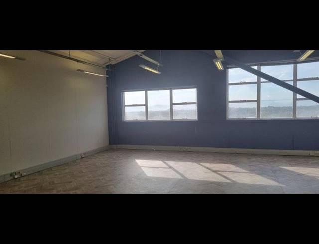 BUSINESS PROPERTY TO RENT IN MOWBRAY